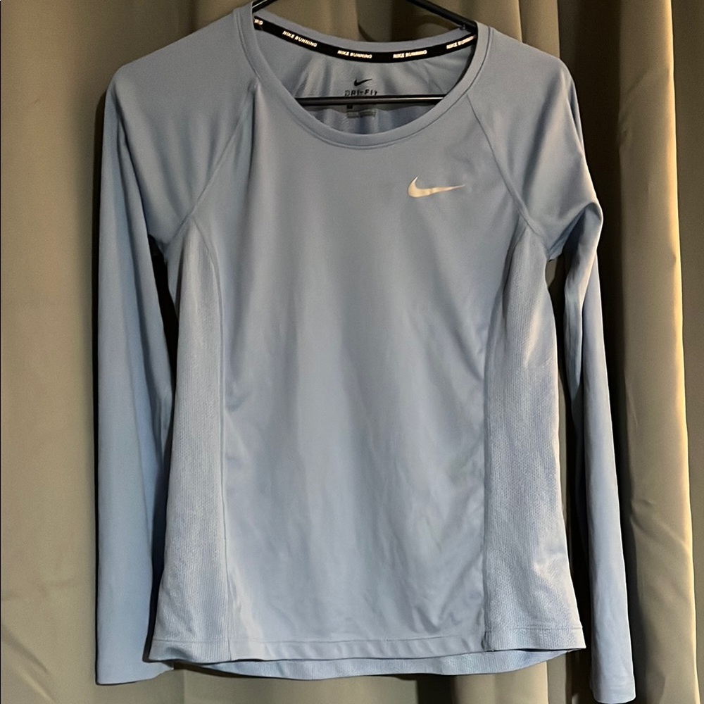 Nike Women's Blue Long Sleeve Top